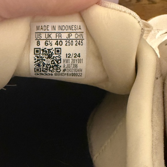 Adidas Women’s Advantage Athletic Shoe size 8 Running Shoe, Sneaker - Picture 6 of 6